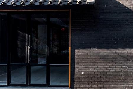 Storefront Glass Installers in Southeast Calgary